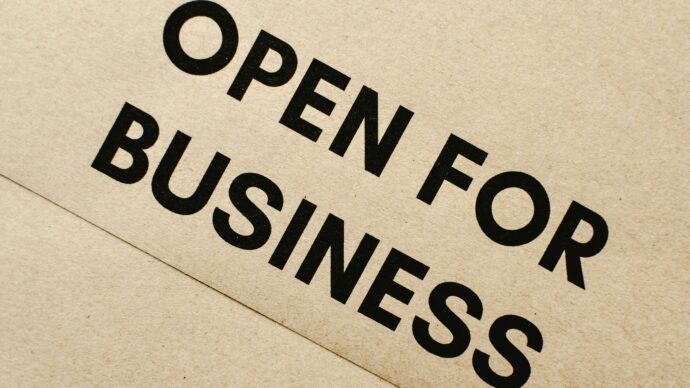 Franchise vs. Independent Business: The Pros and Cons
